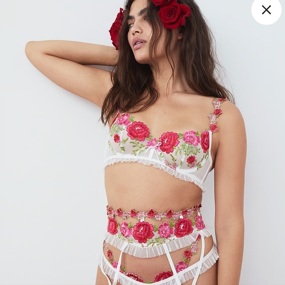 New!For Love and Lemons V-Day Floral  Embroidered Bra - Picture 3 of 12
